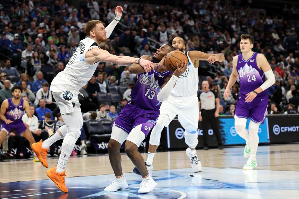 更显露出整 更显露出整