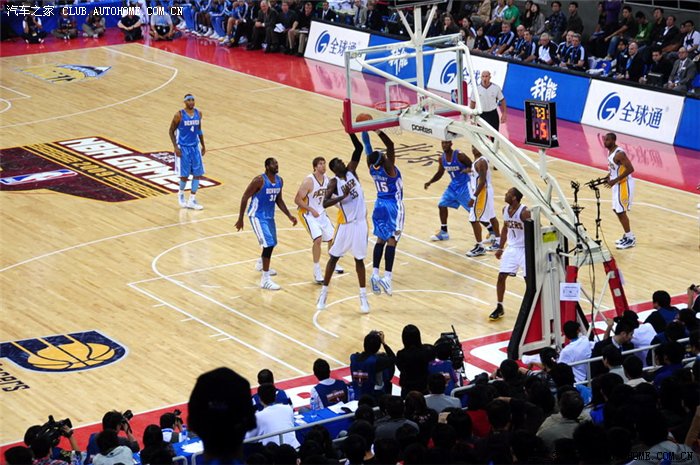 也能在球场 也能在球场