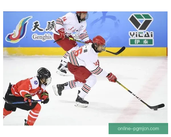 冰球赛事燃烧全场，精彩比赛纷至沓来
