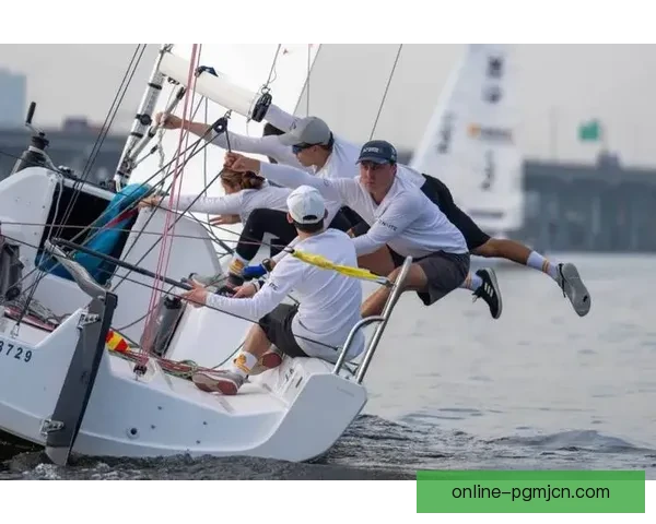 帆船比赛实时激烈对抗，助你紧跟潮流