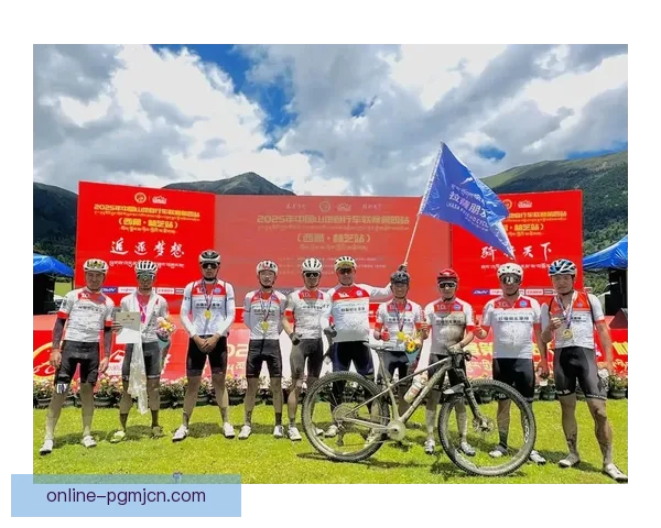 山地车赛程挑战：征战险峻山川，拼尽全力向前冲